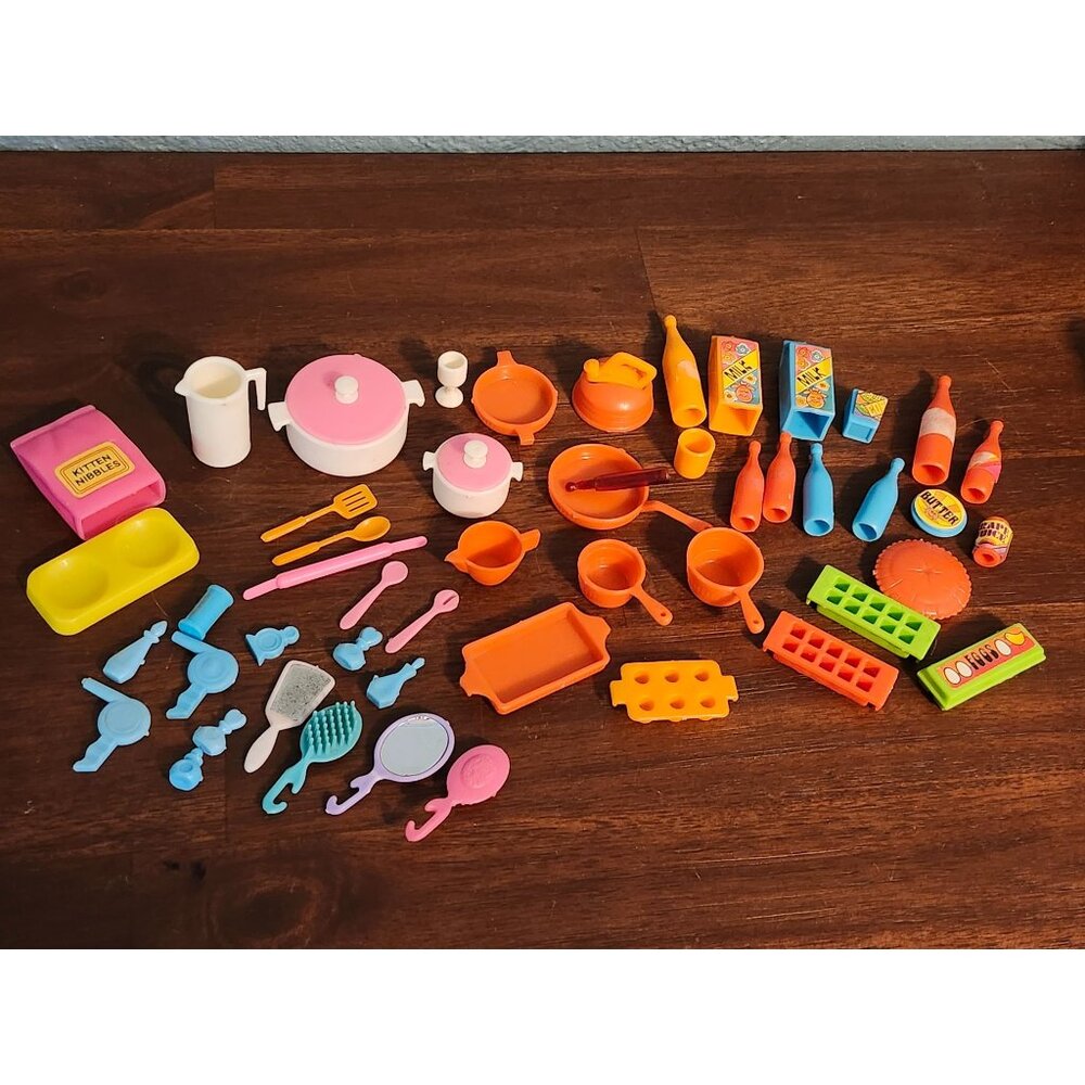Vintage Barbie Dream Home Accessories 52 Piece Lot